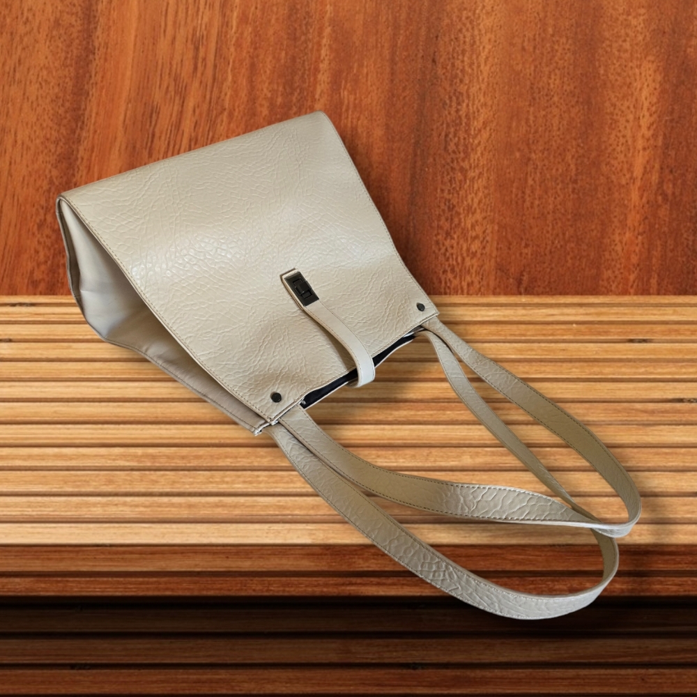 MEXX Women's Light Taupe PU Leather Tote/Bucket Shoulder Bag - Picture 2 of 16